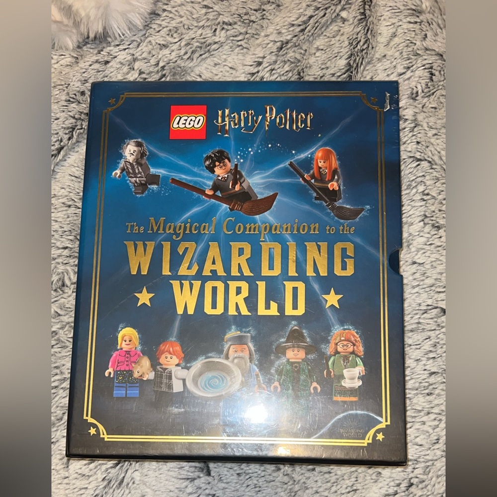 LEGO Harry Potter The Magical Companion to the Wizarding World